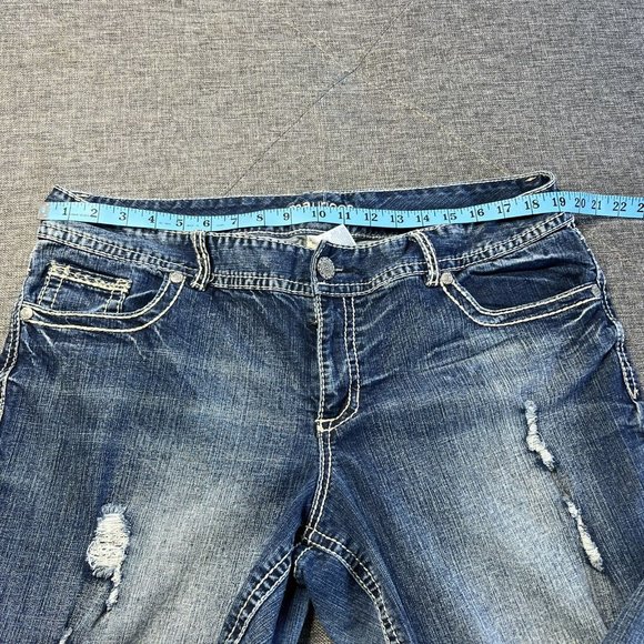 Maurice's Jeans Size 18 Thick Stitch Embroidered Wide Leg Boot Cut Distressed - Picture 5 of 9